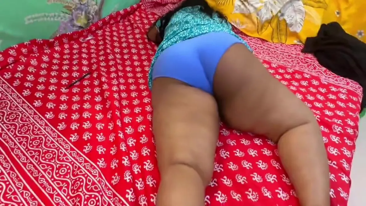 Indian Aunty Was Telling Her Story Then Left