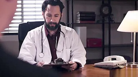 Fertility doctor impregnates client infront of hubby