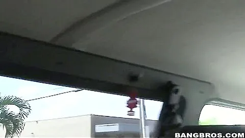 Amateur girl Orianna will be fucked on the bus