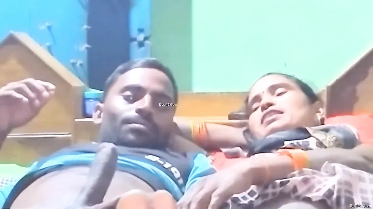 Today Exclusive-desi Village Bhabhi Handjob And Fucked By Hubby