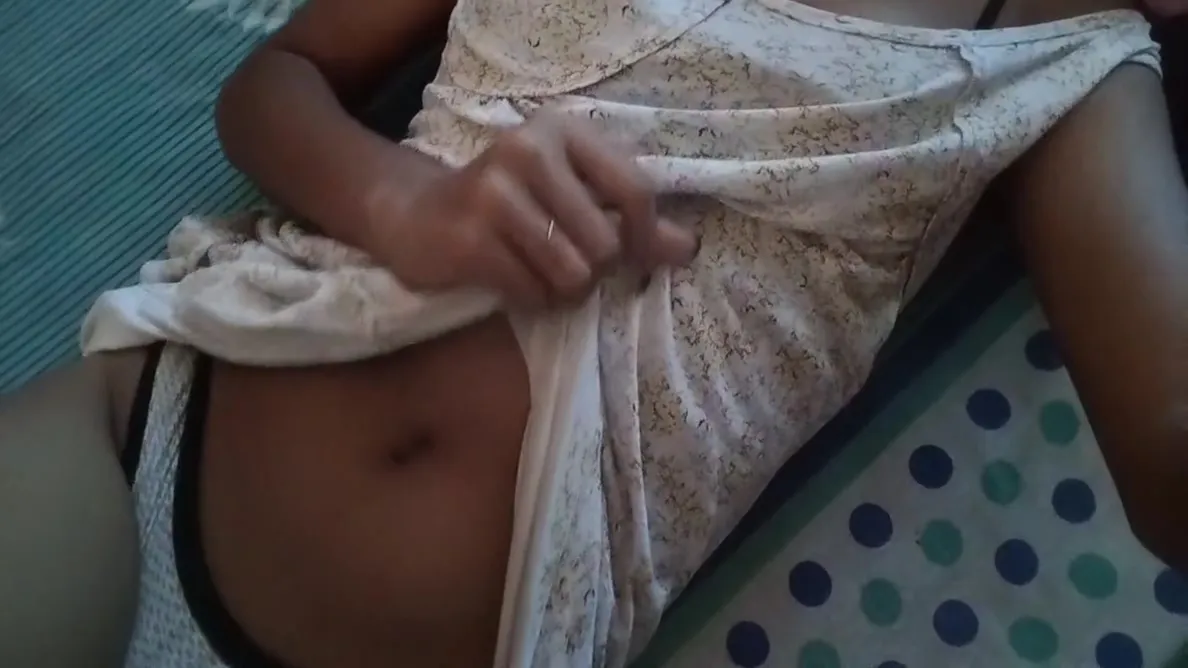 Village Girl Showing Boobs And Pussy With 18 Years