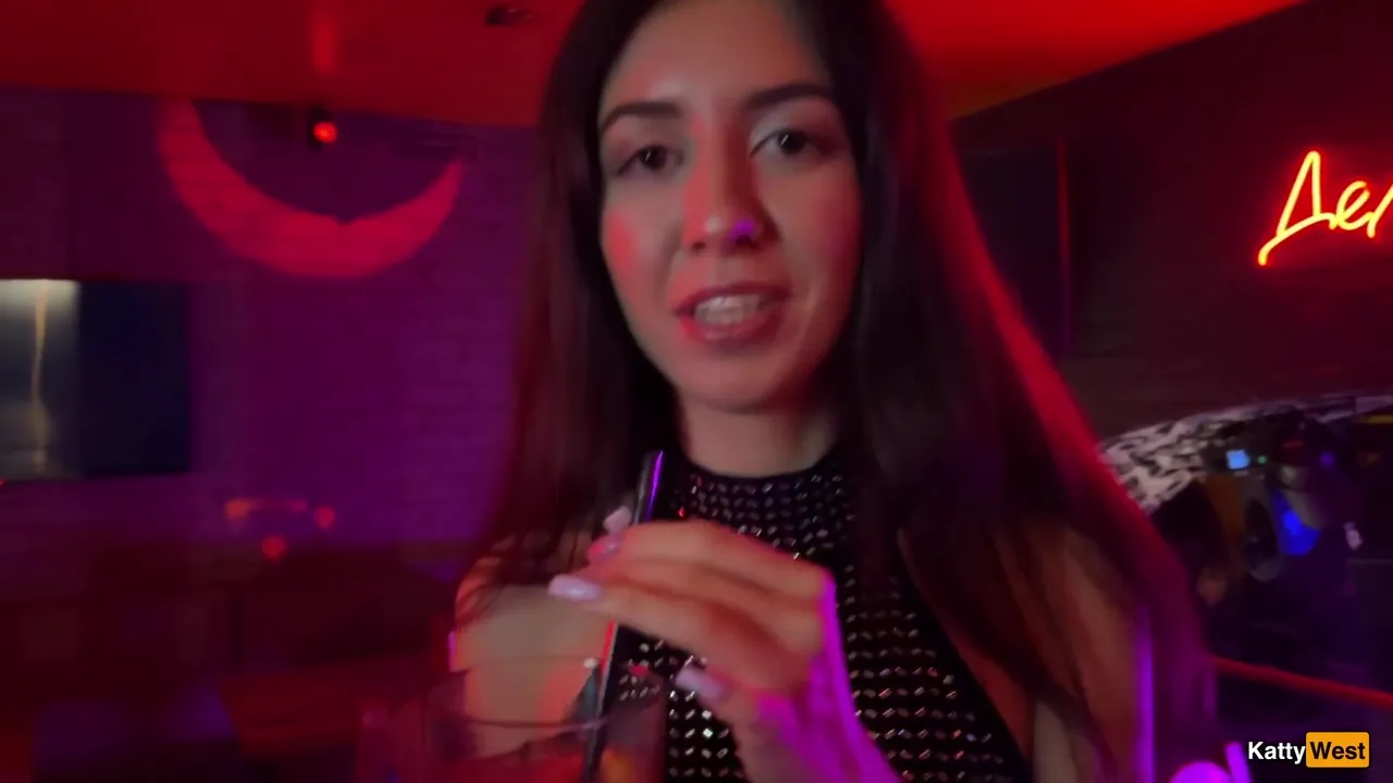 Public Pickup Hottie In Night Club And Hard Fast Fuck Huge Creampie