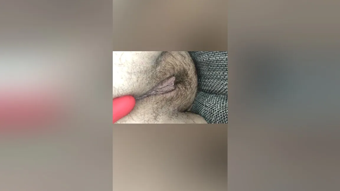 My Girlfriend Gets A Cock In The Wet Cunt