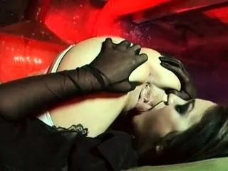 Sluts Michelle B And Vampire Renee Richards Suck C&perio