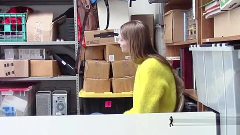 Foreign shoplifter is banged by officer with no mercy when caught stealing