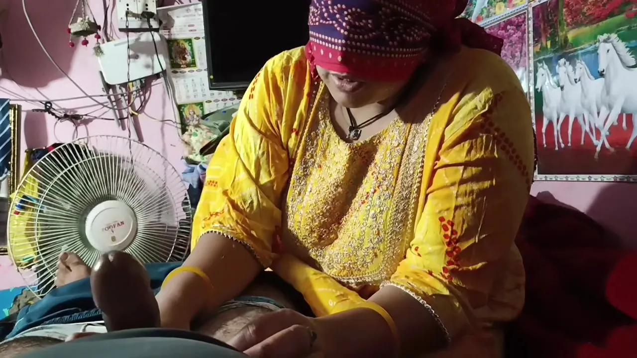 Indian Kajal Bhabhi Asked To Stepbrother-in-law