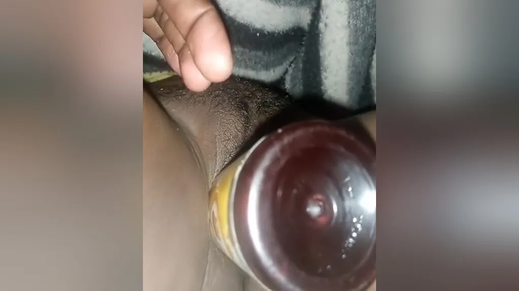 Bhabhi Botal Se Chudvaya