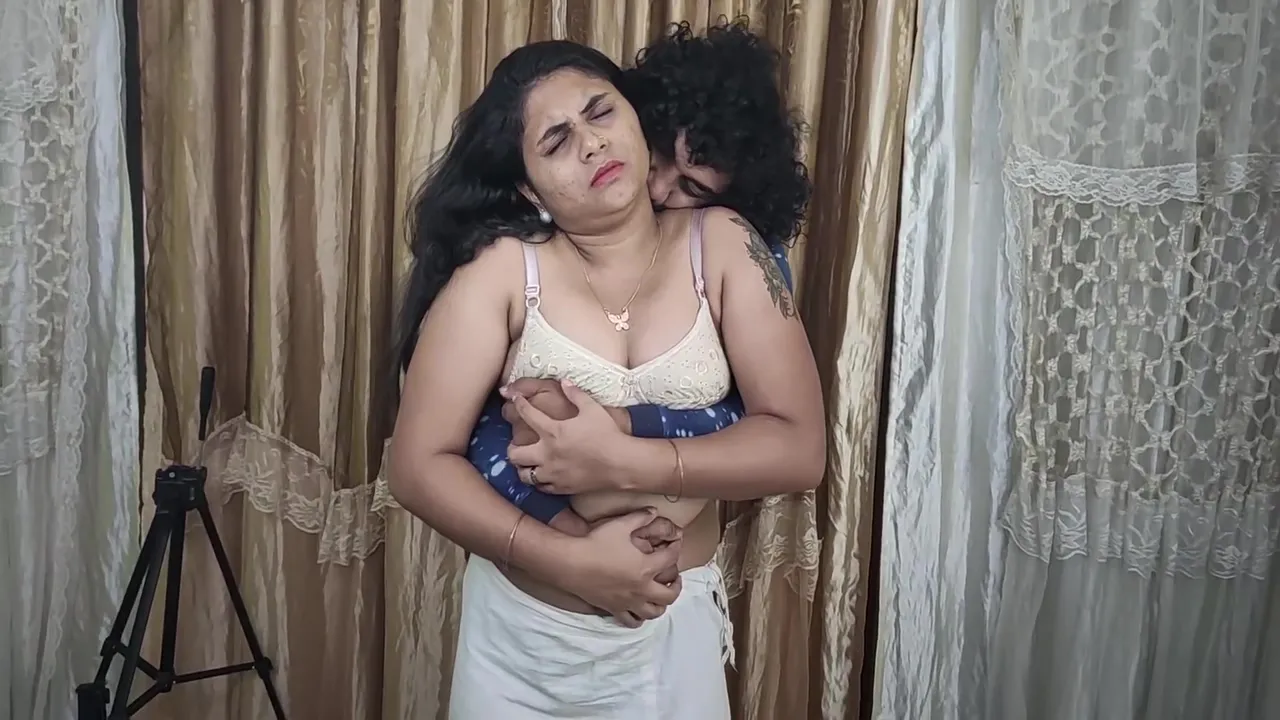 Under Skirt And Bra Hot Romance With Bra Removal And Hot Boobs Suck Press Romance Of Vaishnavy And Sharun Raj, Mallu Hot Couple