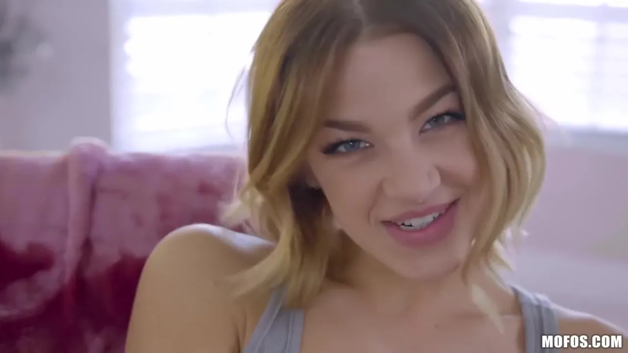 Evelin Stone Tiny Whore Jaw-dropping Adult Clip