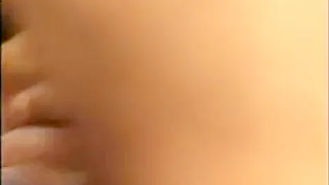 Une mature charmante sodomisee sur un sofa