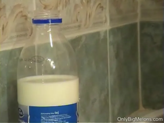 Busty Peach Plays With Milk & Melons