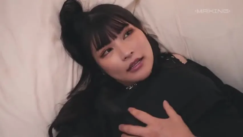 Mxgs-1335 Handle With Care! ? My Girlfriend Is A Cute And Naughty Landmine Type Girl Sakura Kurumi