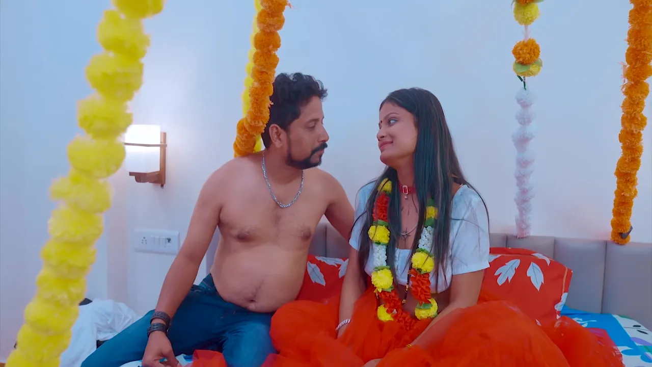 Indian Hot Wife Ready To Fuck In Her Suhagrat Night From Her Husbands Friend With Hindi Sex