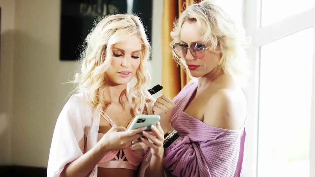 Shameless Brittany Bardot Smutty Porn Clip