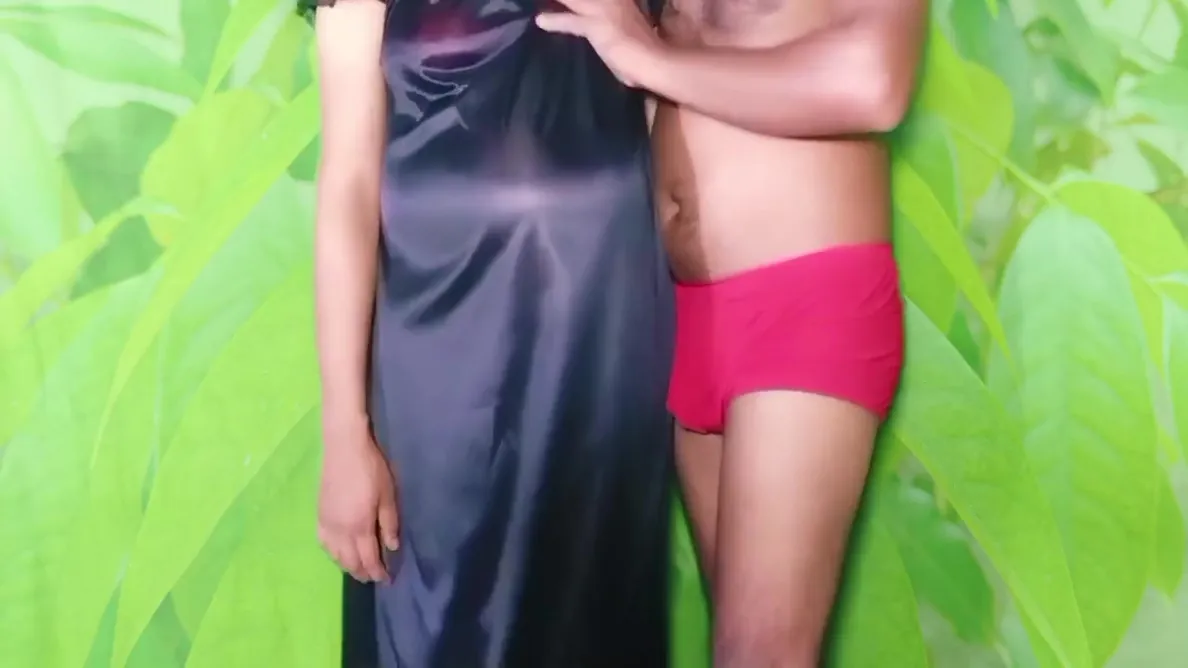 Desi Sexy Bhabhi Bhabhi Ki Chudai With Aunty Hot Saree With So Hot And Devar Bhabhi
