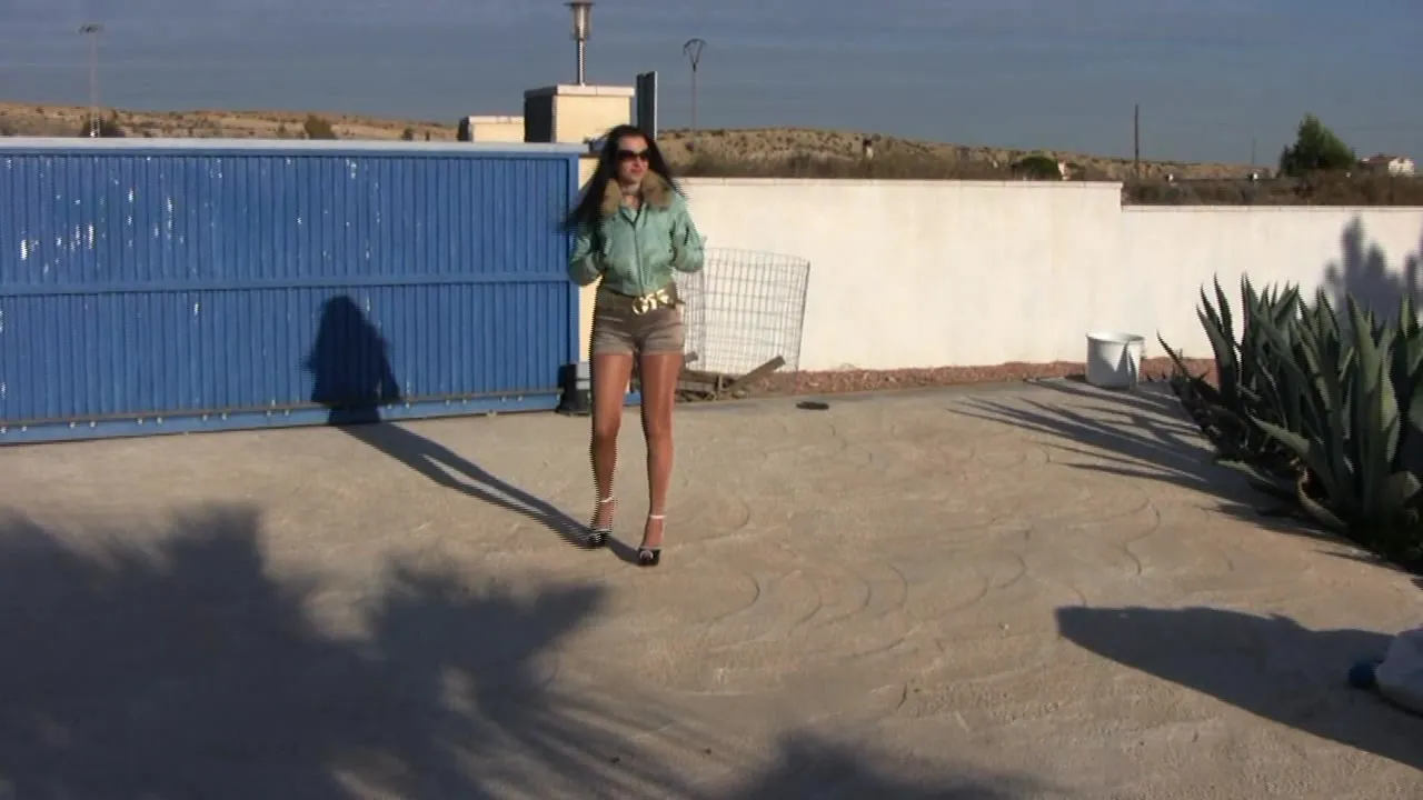 Trinity-Productions: Cum Face Milf