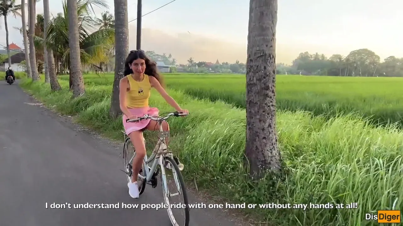 Thanked A Stranger With My Pussy After He Helped Me With My Bike - Creampie