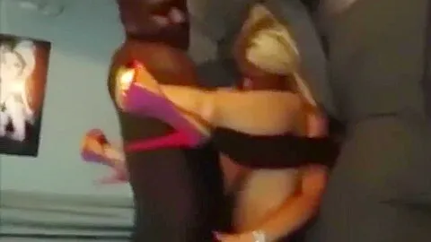 Aussie Hot Wife love Black Guy