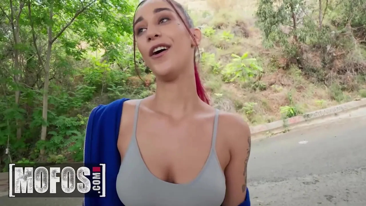 Alexandra Targaryen Has A Huge Crush On Jordi El And Seduces Him For Sex