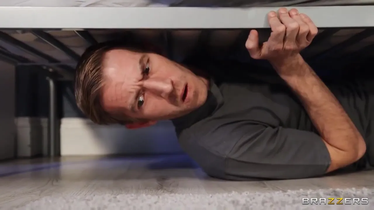 Bunkbed Surprise Minni Joy, Danny D