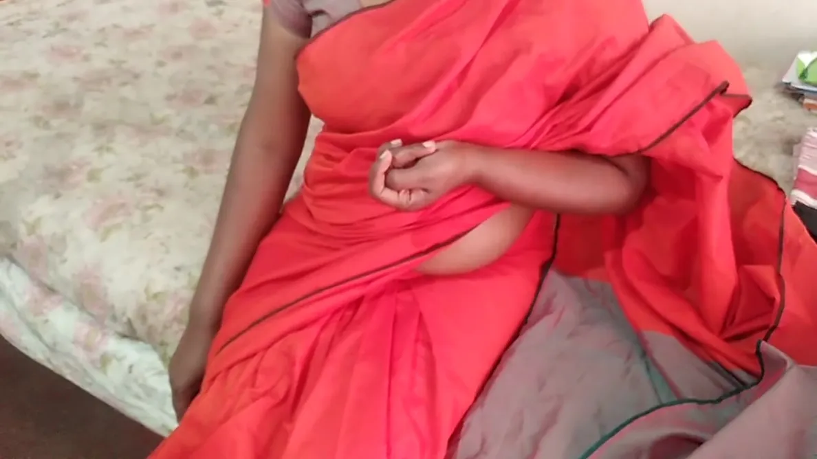 Indian Desi Bhabhi Dammi Eenjoing Her Self 14