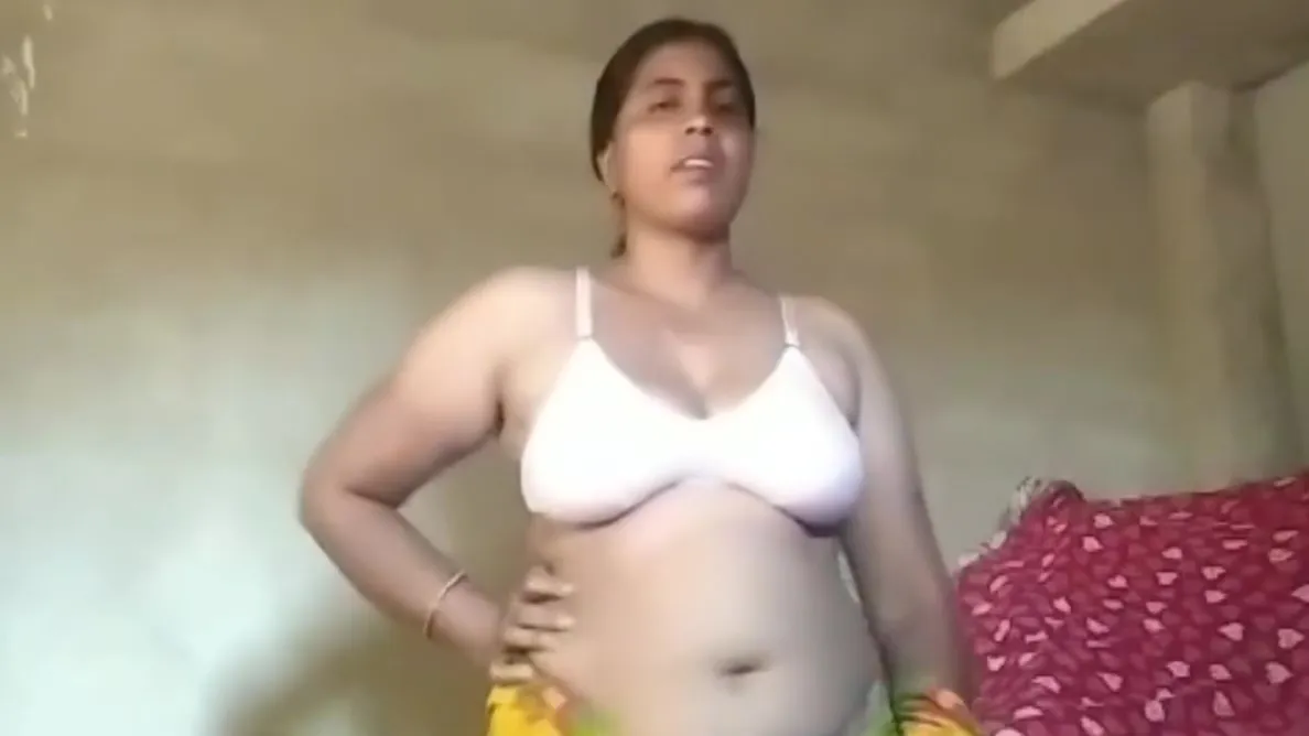Desi Village House Wife Hot Video