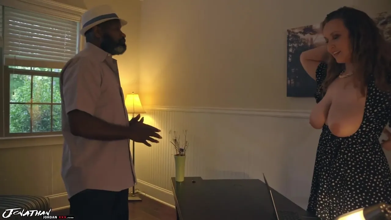 She Loves Dirty Old Men - Violette Blakk