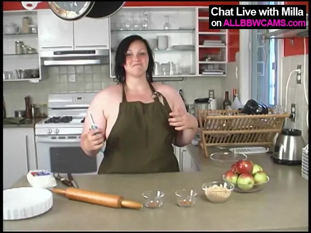 BBW bakes apple pie and then..SUPRISE ! 1