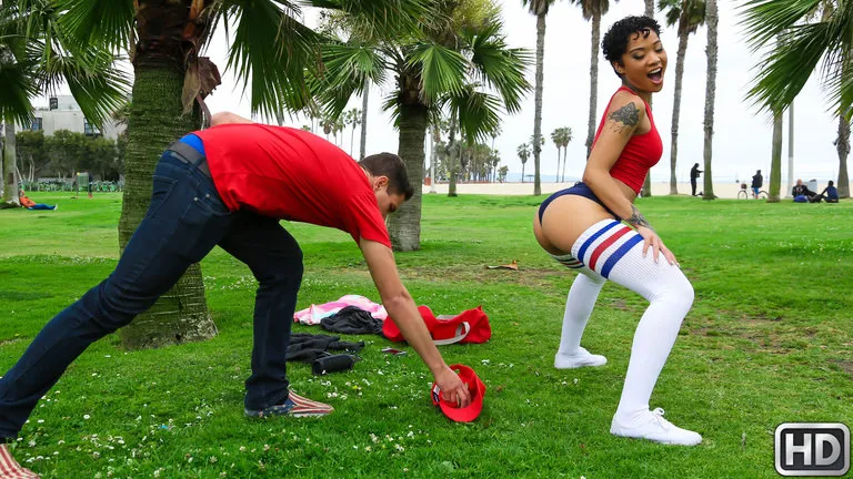 Honey Gold Brad Knight in Street Twerker - RoundandBrown