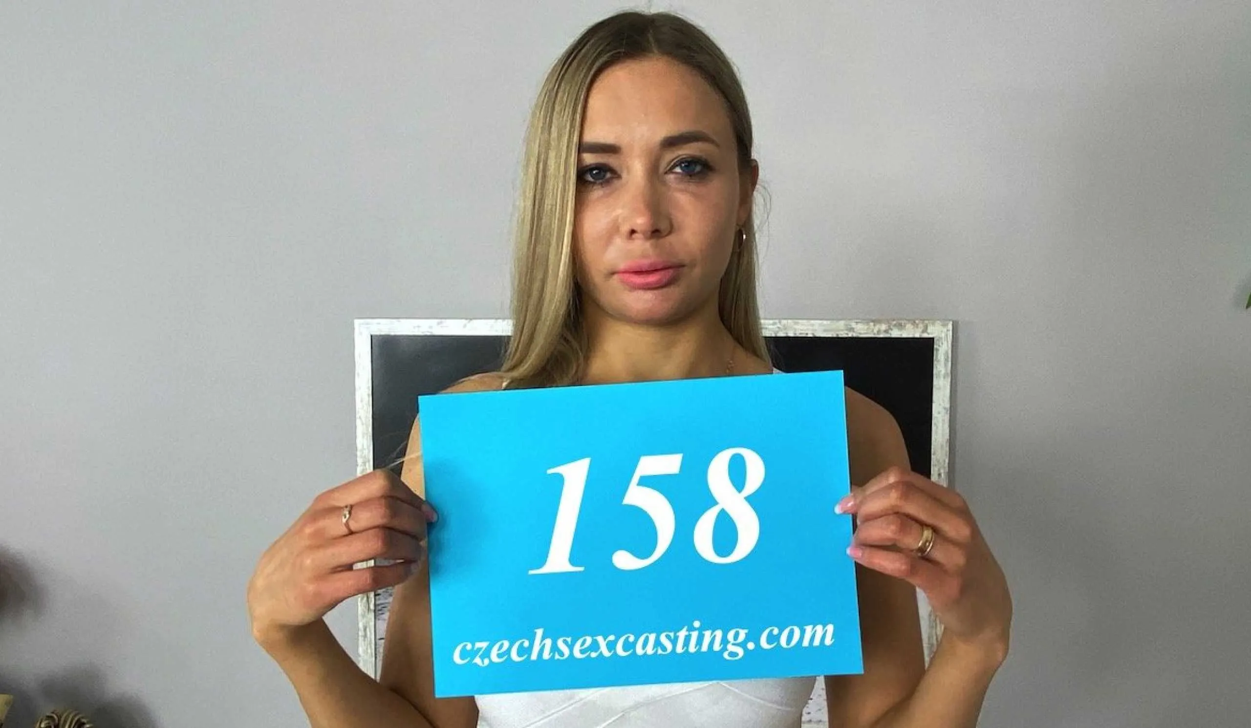 Thomas & Venera Maxima in Sexy Blonde Shows Her Amazing Body - Porncz