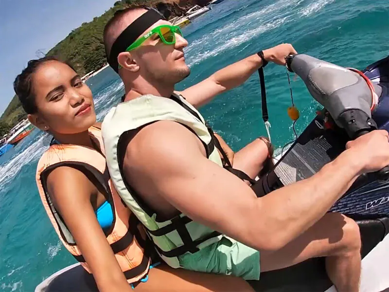 Jetski blowjob in public with his real Asian teen 18+ girlfriend