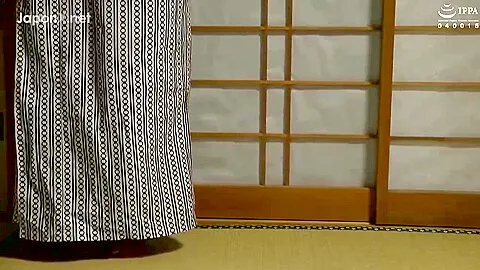 Kirishima Minako - Lustful Lesbian Three Tombs - White Skin Beautiful Wife