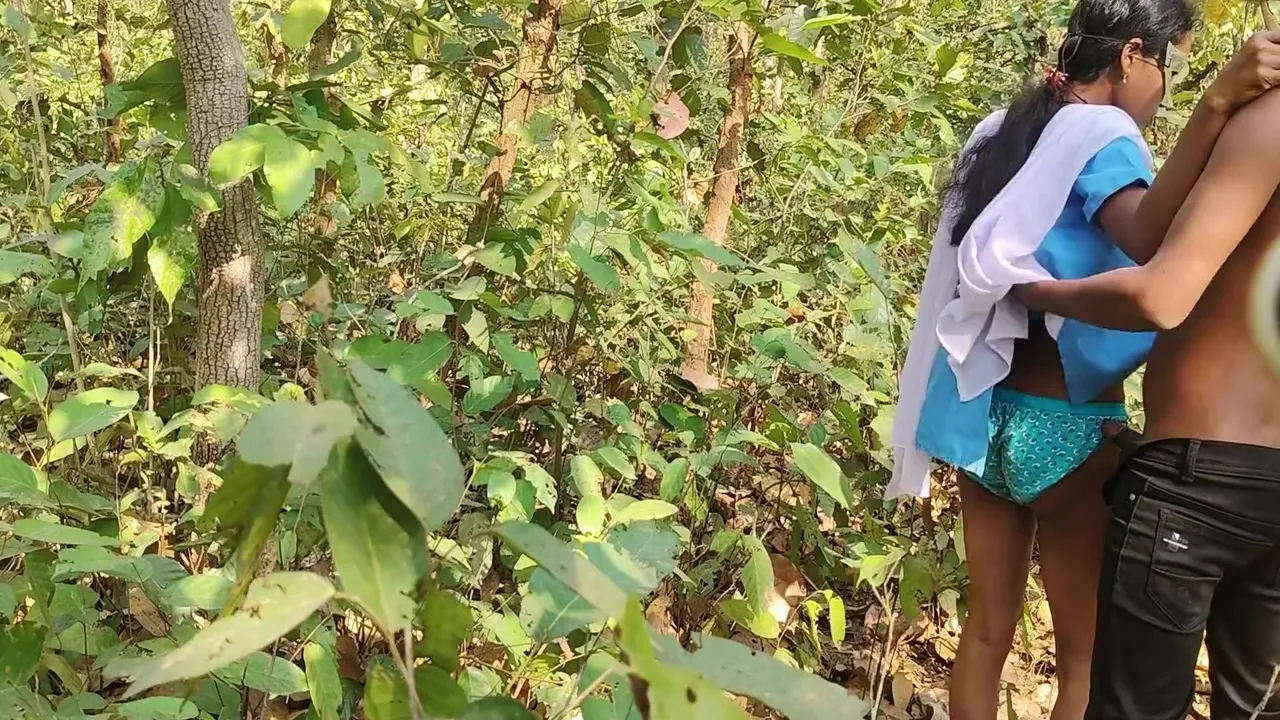 Jungle Girl In Desi Indian Ki Jungle Main Mangal