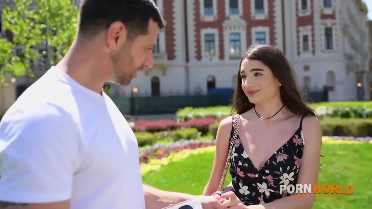 Seductive Babe Candie Luciani Tempts Artist Into Steamy Sex Session Gp2813