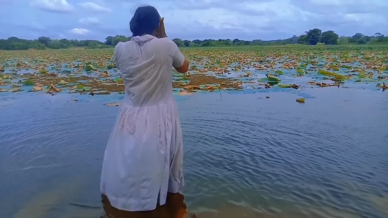 Desi Girl,desi Girl Hot And Sexy Video,women Having Fun In Room,asiyan College Sexy Video