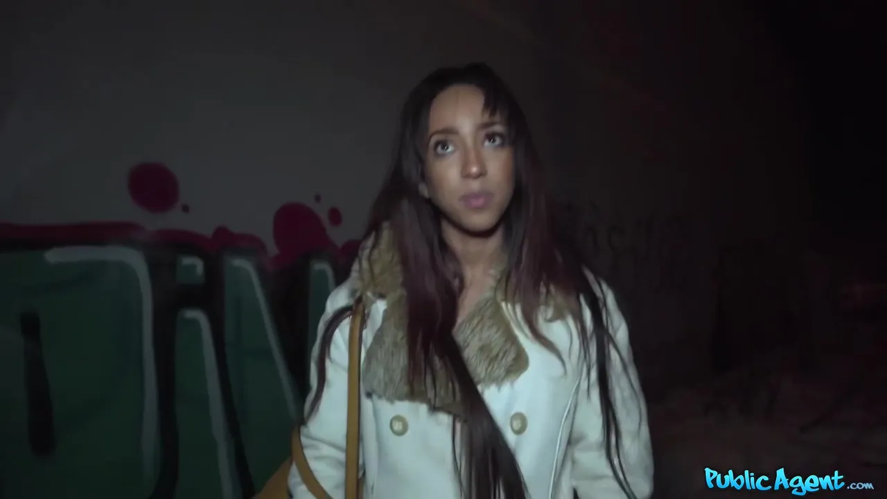 Luna Blackx - Betting It On Purple