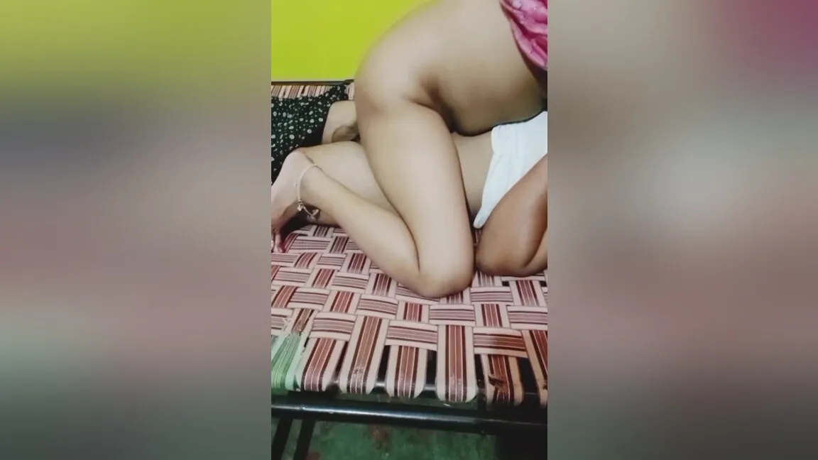 Desi Bhabhi Ka Mms Video Banaya - Devar Bhabhi And Hindi Sex