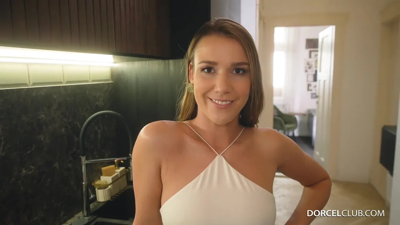 A Bold Flatshare - Alexis Crystal
