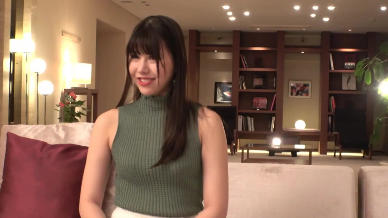 259luxu-1441　ご職業は社長秘書。華やかな彼女