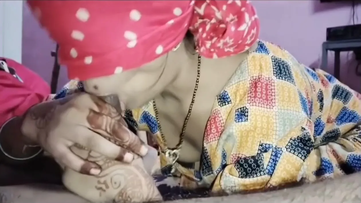 Hindi Audio बन बतए म म नकल दय