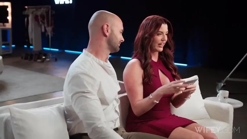 Kayla Summers - Kayla And Ronin - Curvy Redhead Gets Tag-teamed