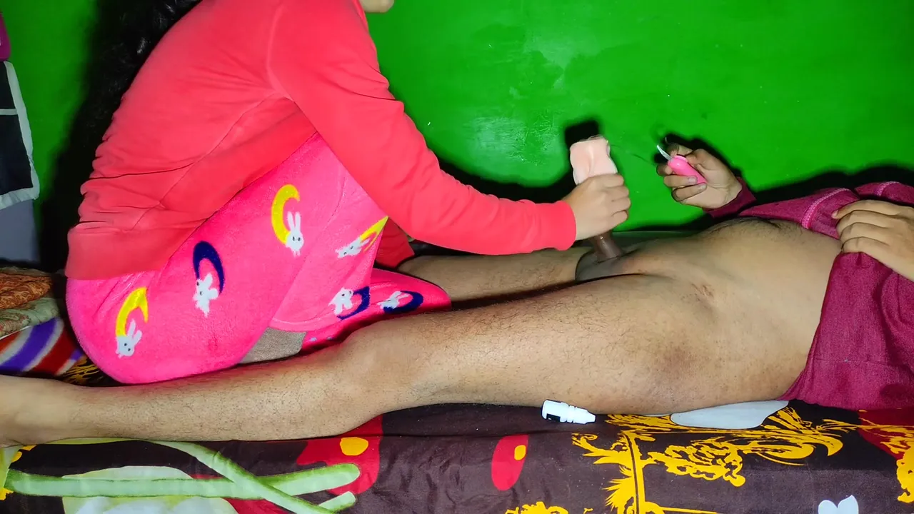 मर सदर Pरलफरड न मर लनड क चस और खलन क चत स हसतमथन कय