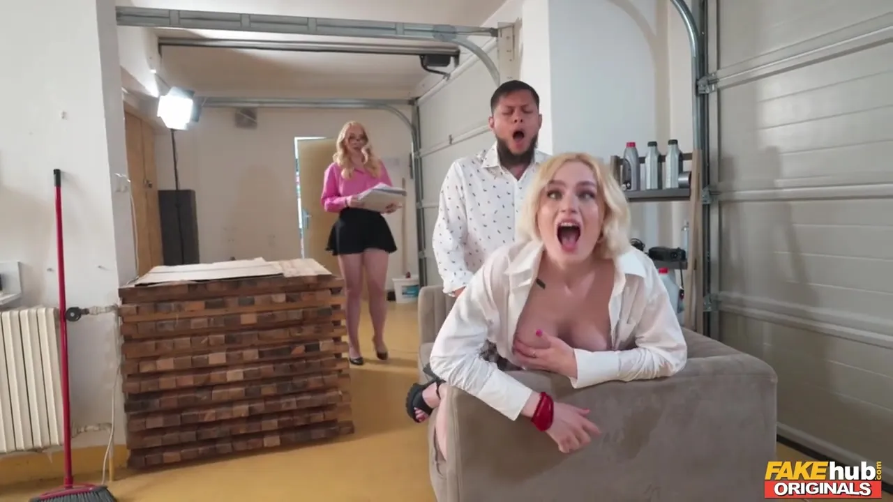 Naughty Tarts Mind-boggling