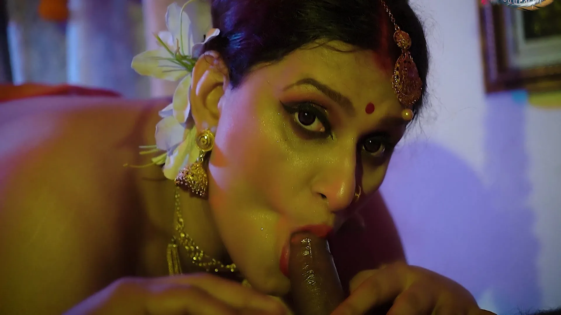 Mallu Vargabi Bhabhi 1st Weeding Night With Her Servent And Anal Sex