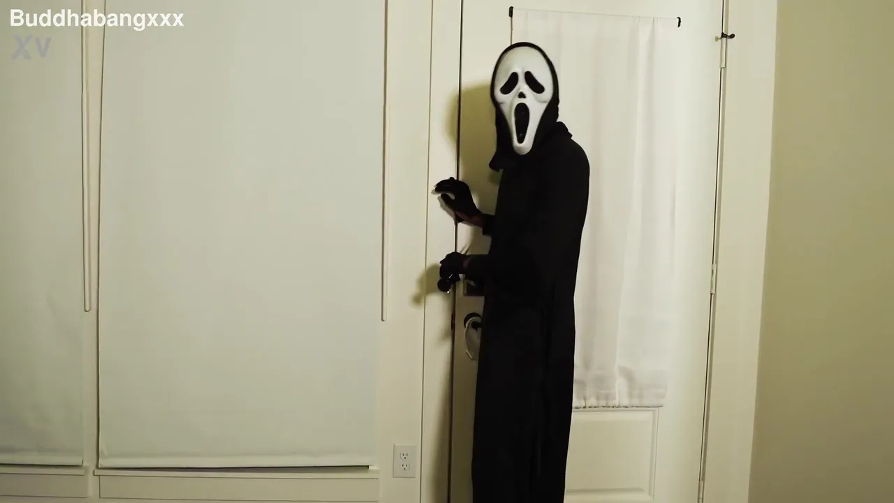 Lala Valentine Halloween & The Gh0stface Scream