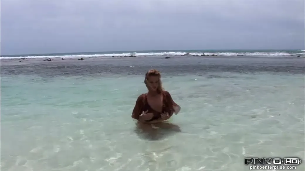 PinkoHD XXX video: Beach Cock Tails