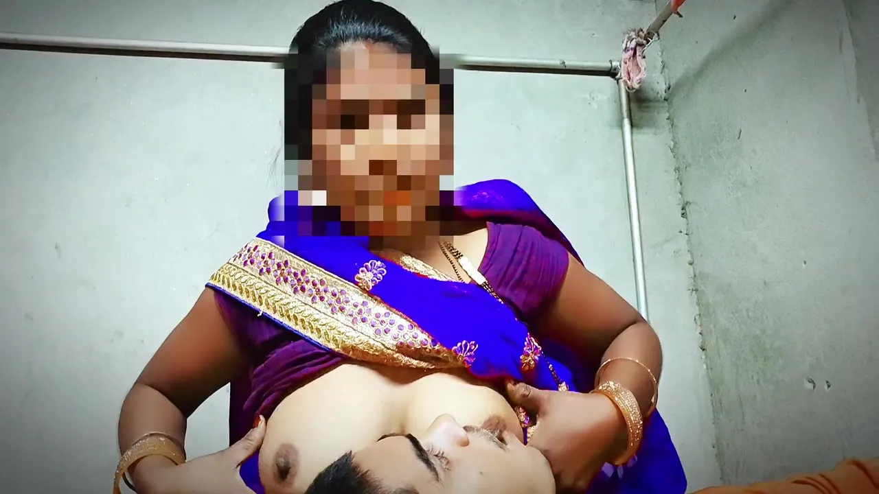 Village Bhabhi Hot Masterbutting Video Sex Desi Bhabhi
