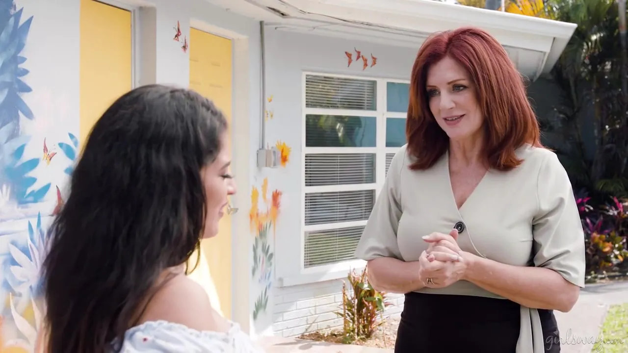 Shes My New Gardener - Gabriela Lopez, Andi James And Shes New
