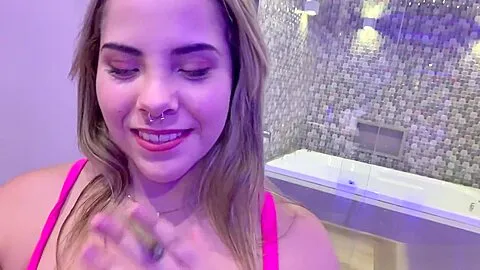 NOVINHA LINDA DE 18 ANINHOS EM SEU PRIMEIRO VIDEO