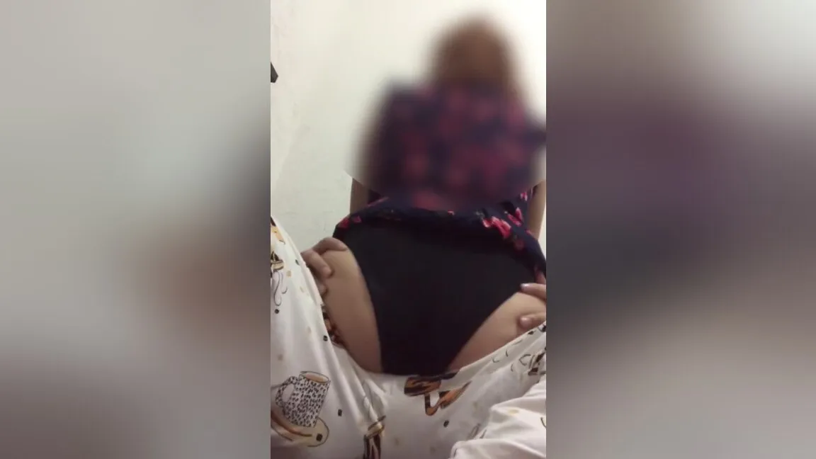 Senora Madura Encima De Mi Yo Solo Soy El Repartidor